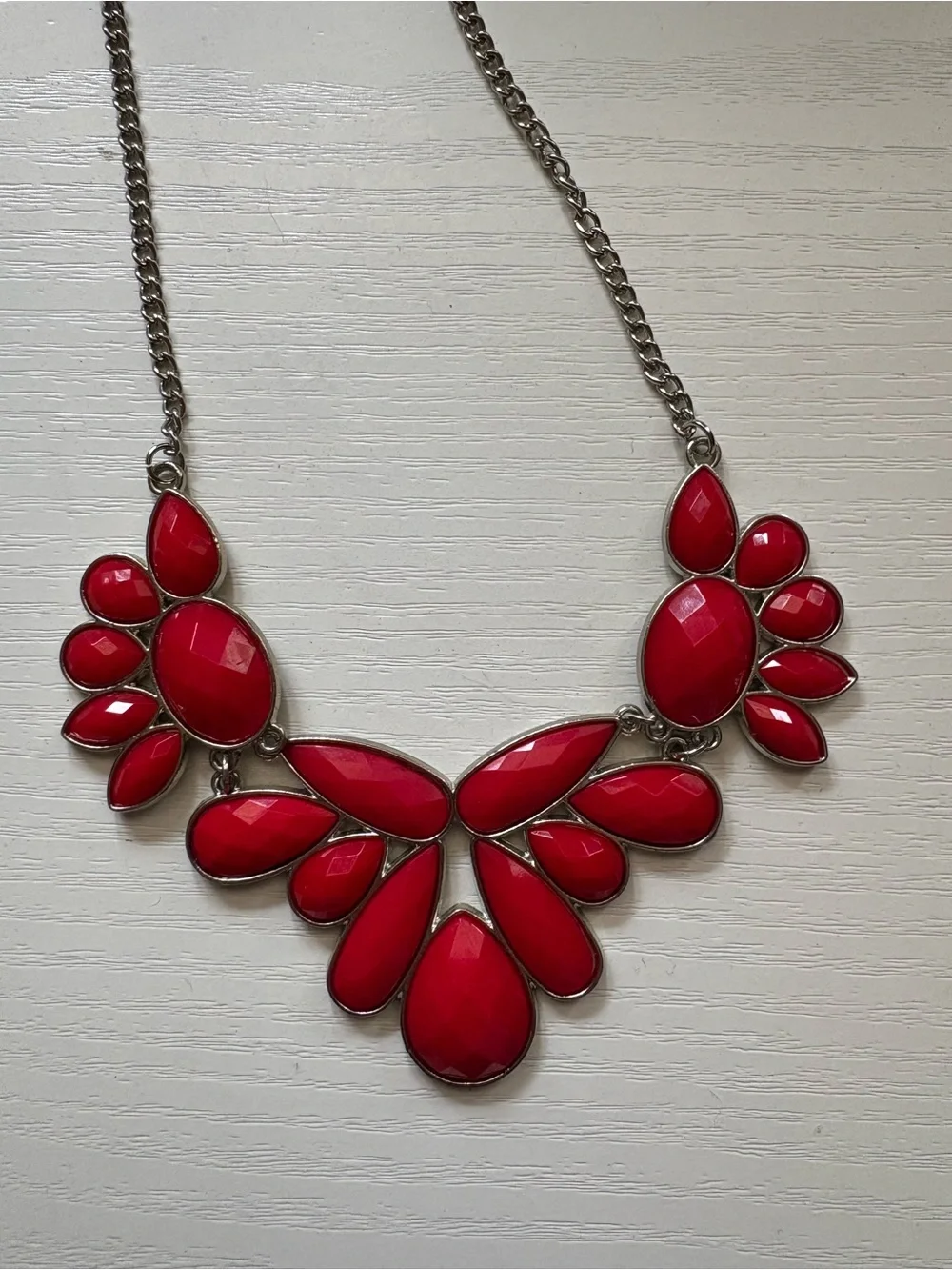 paparazzi Bright Red Teardrop Bib Necklace with Matching Drops